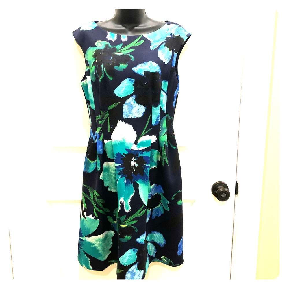 👗 Sz 6 Vince Camuto Navy/grn floral dress EUC 👗